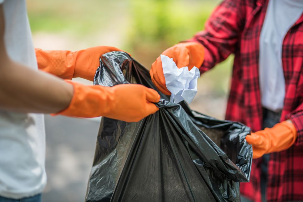 Junk Disposal Services for Cleaner and Safer Spaces