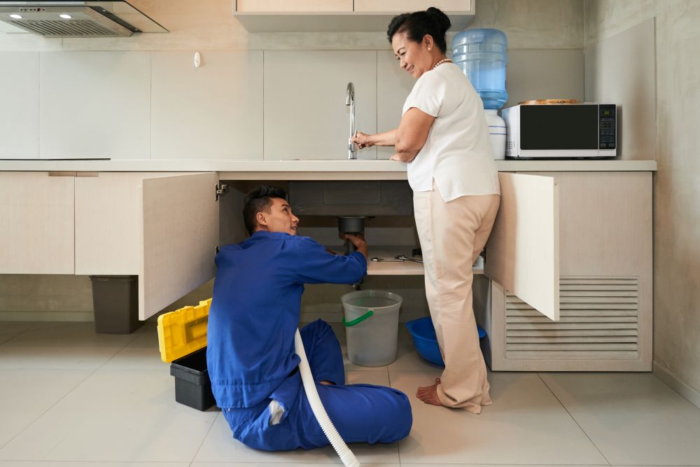 Water Leaking Repair: When to Call a Specialist